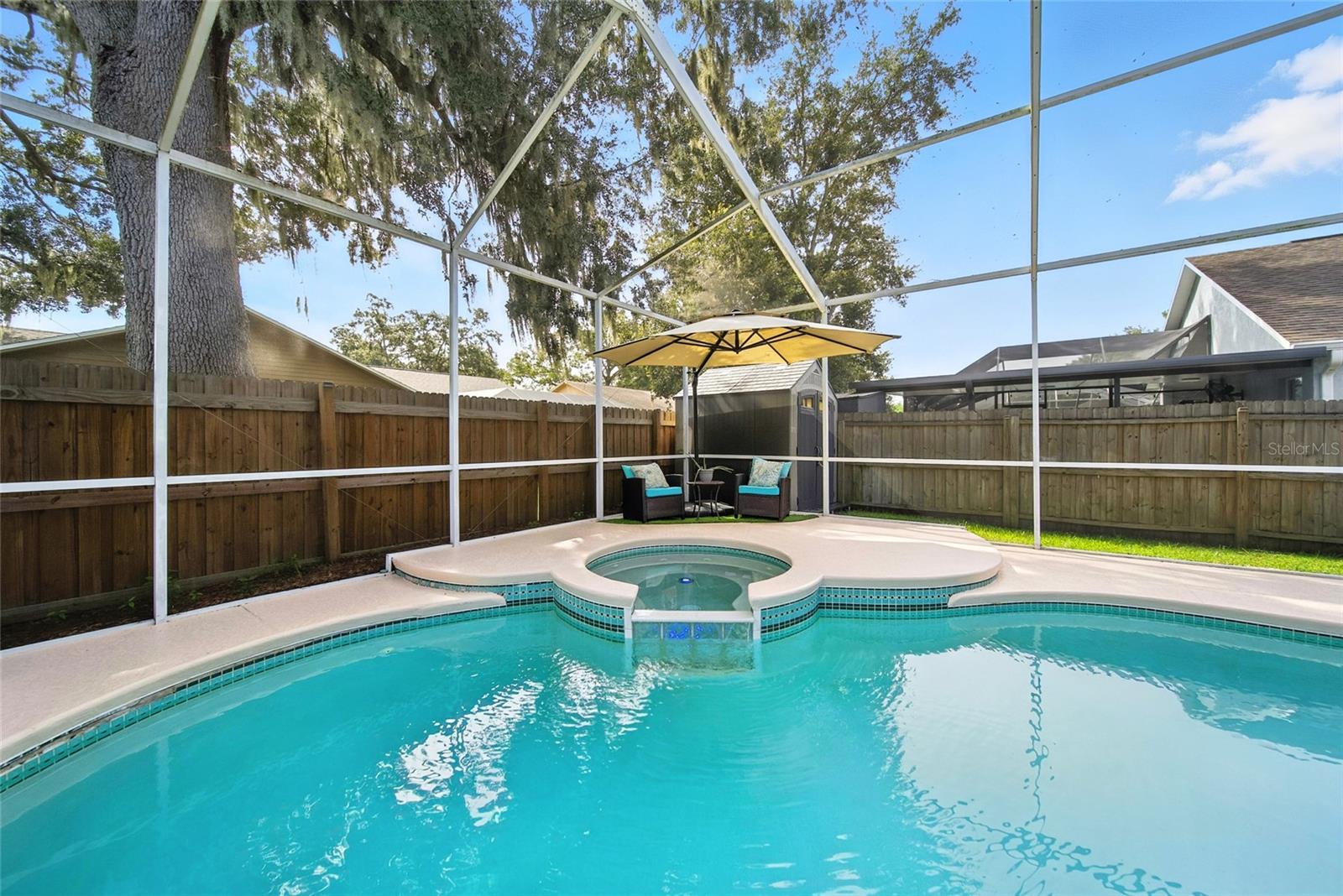 Pool & Spa