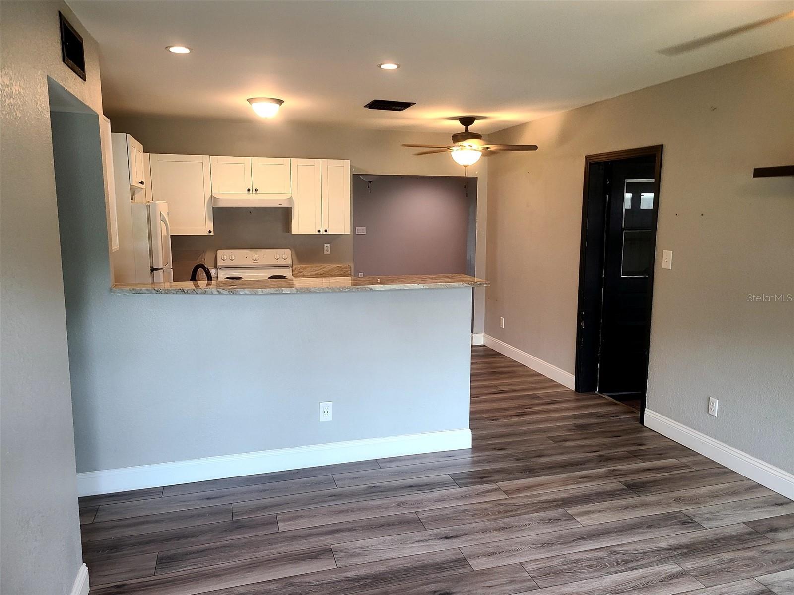 Formal Livibng Rm to Kitchen