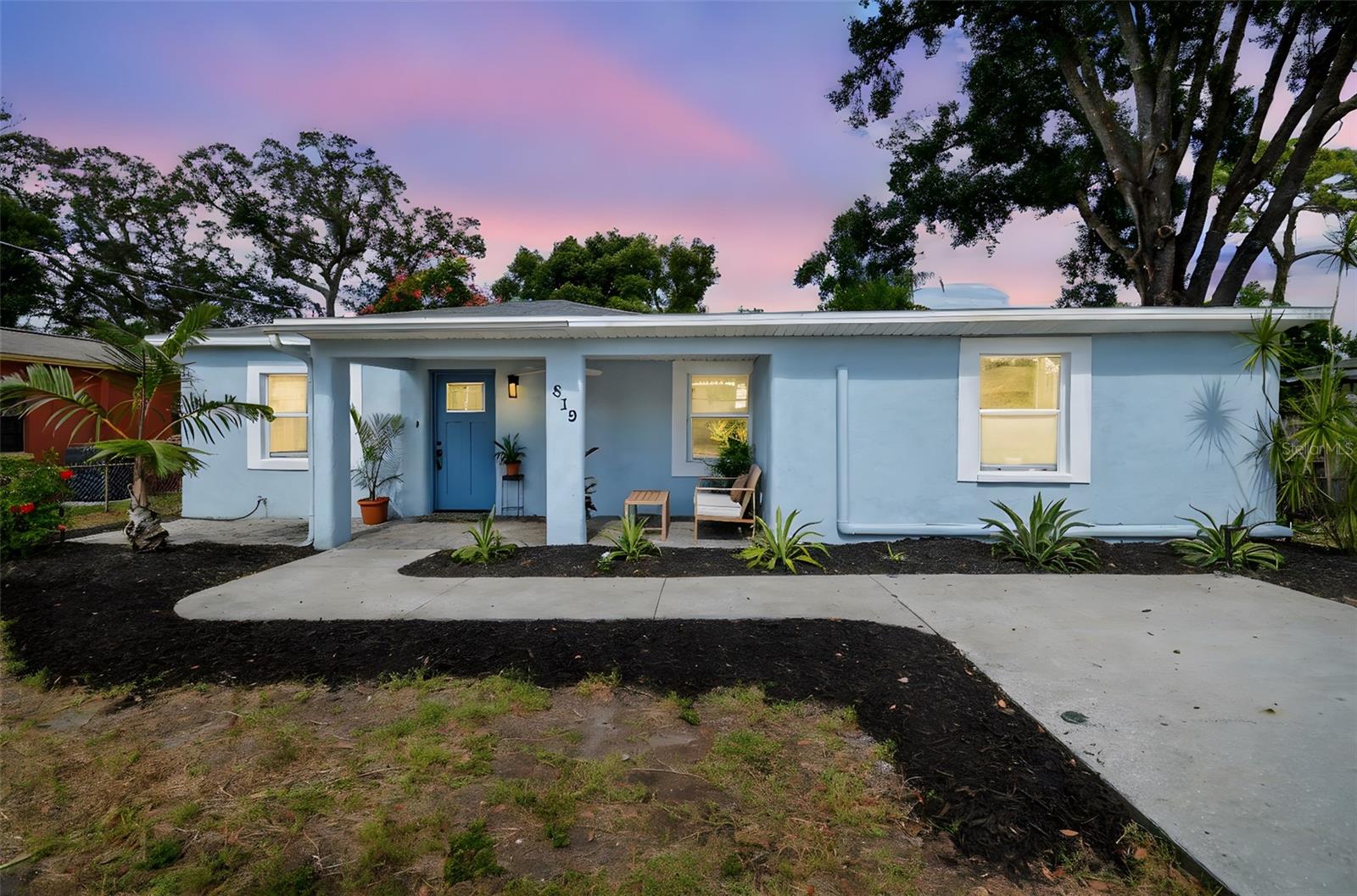 Welcome home to 819 Patbur Ave.