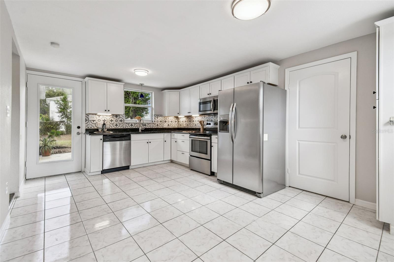 Updated kitchen with eat in area