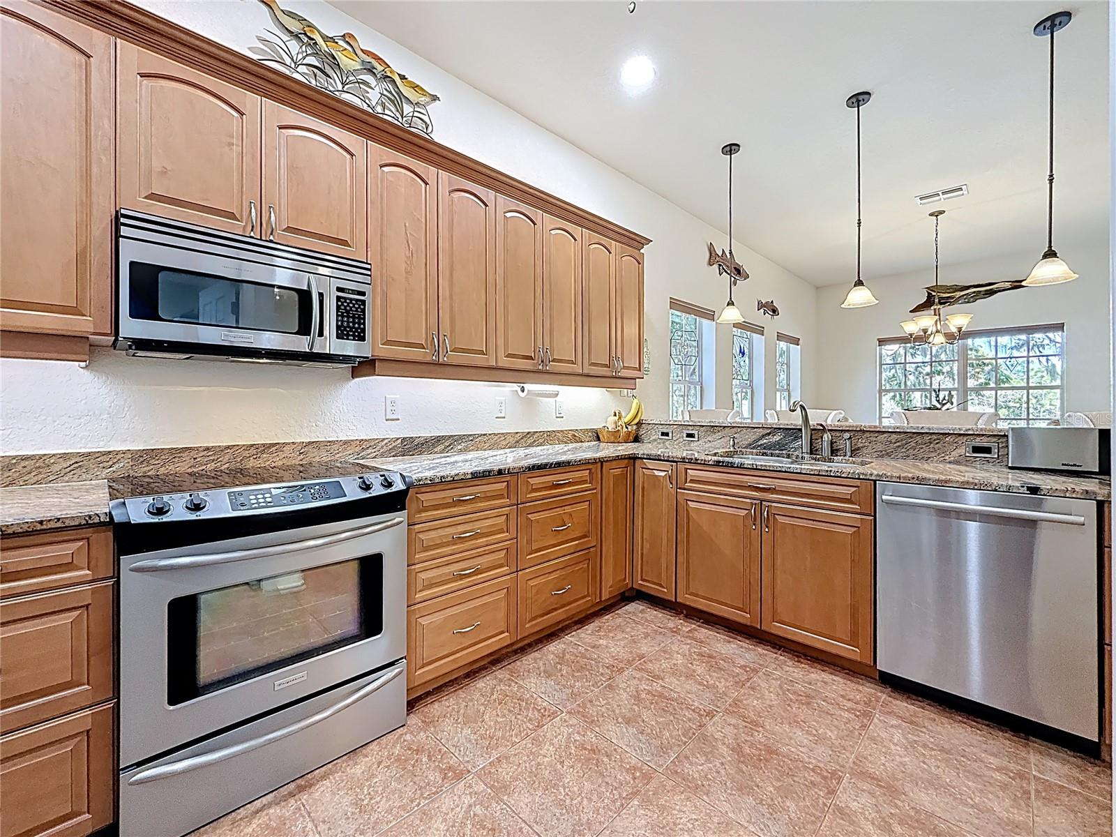 Kitchen - Dining Area