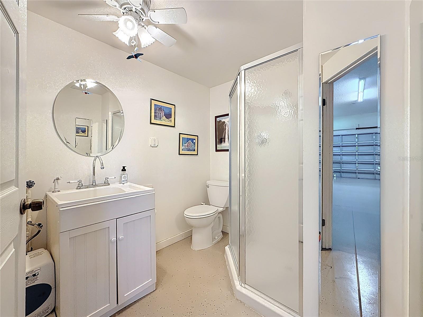 Garage Full Bath