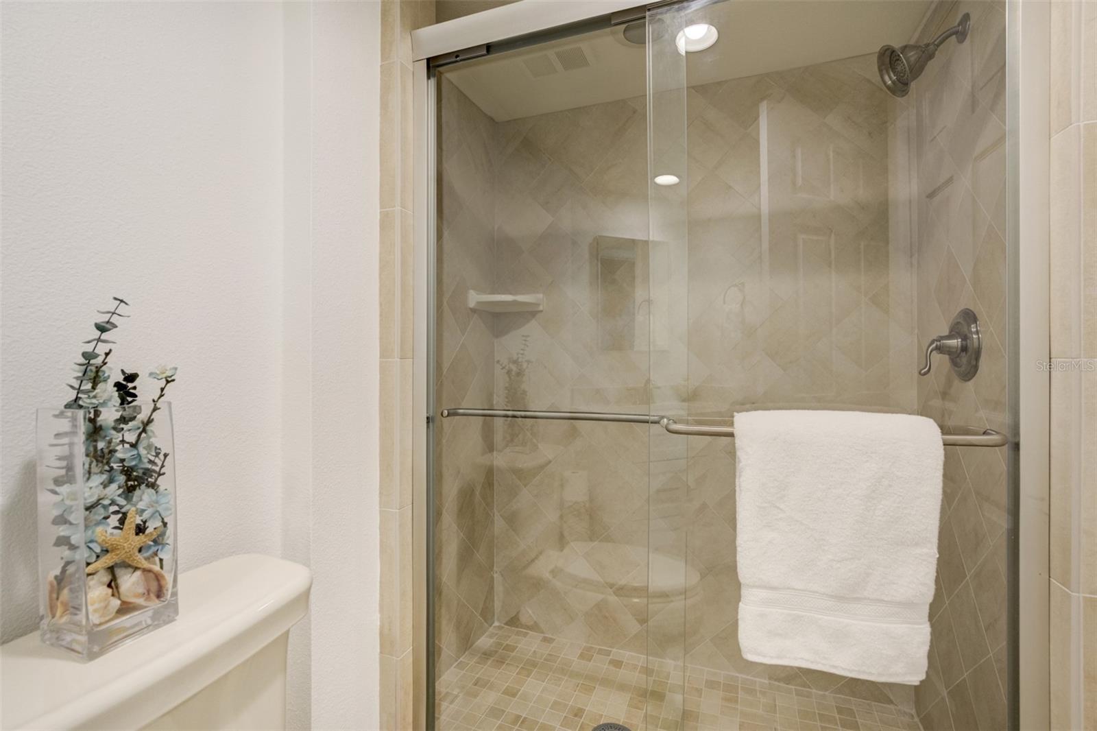 2nd Bathroom