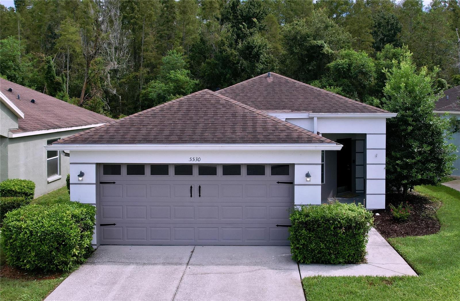 Double garage villa with welcoming curb appeal