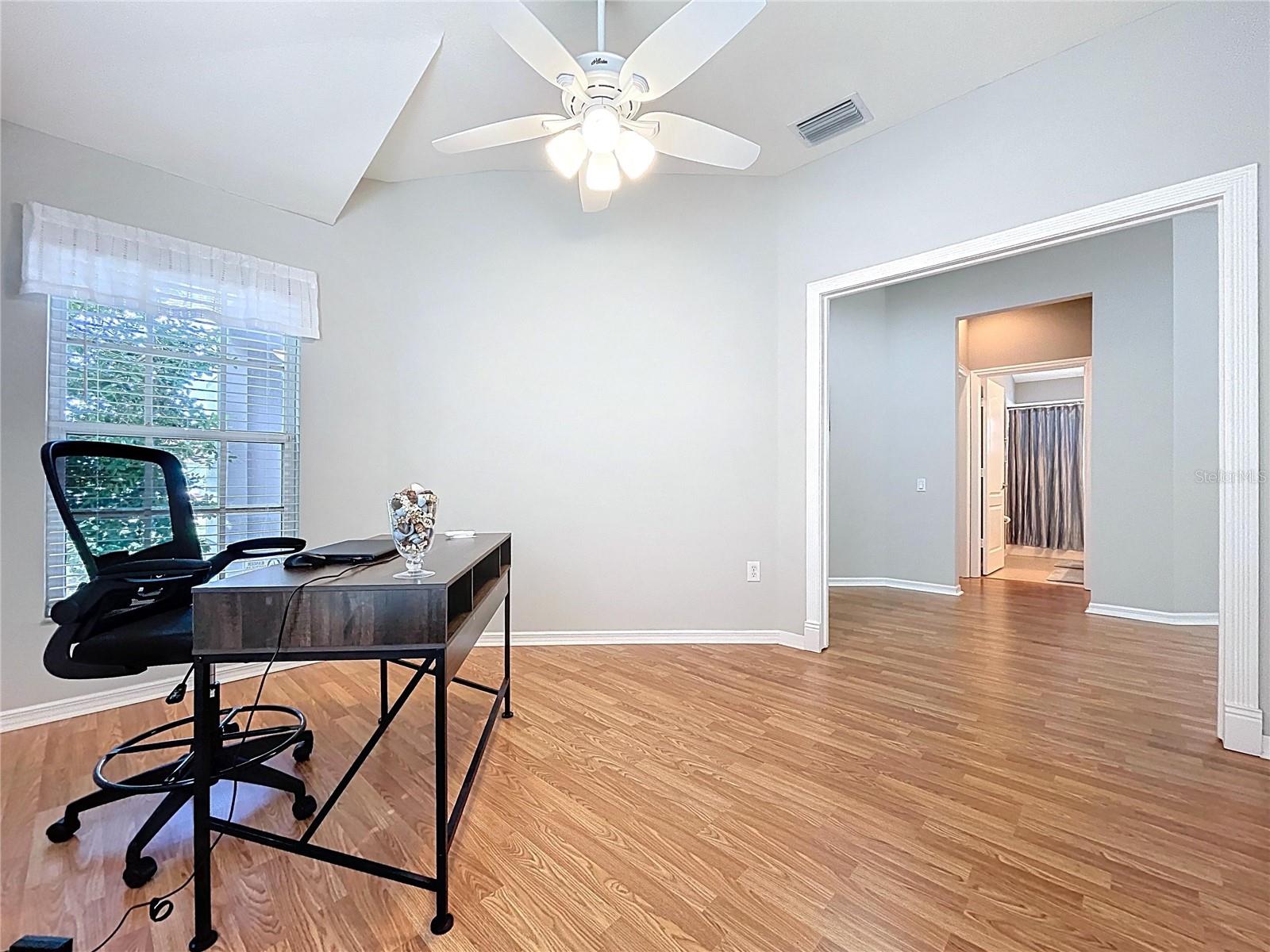 Seller has double doors if buyer wants room closure