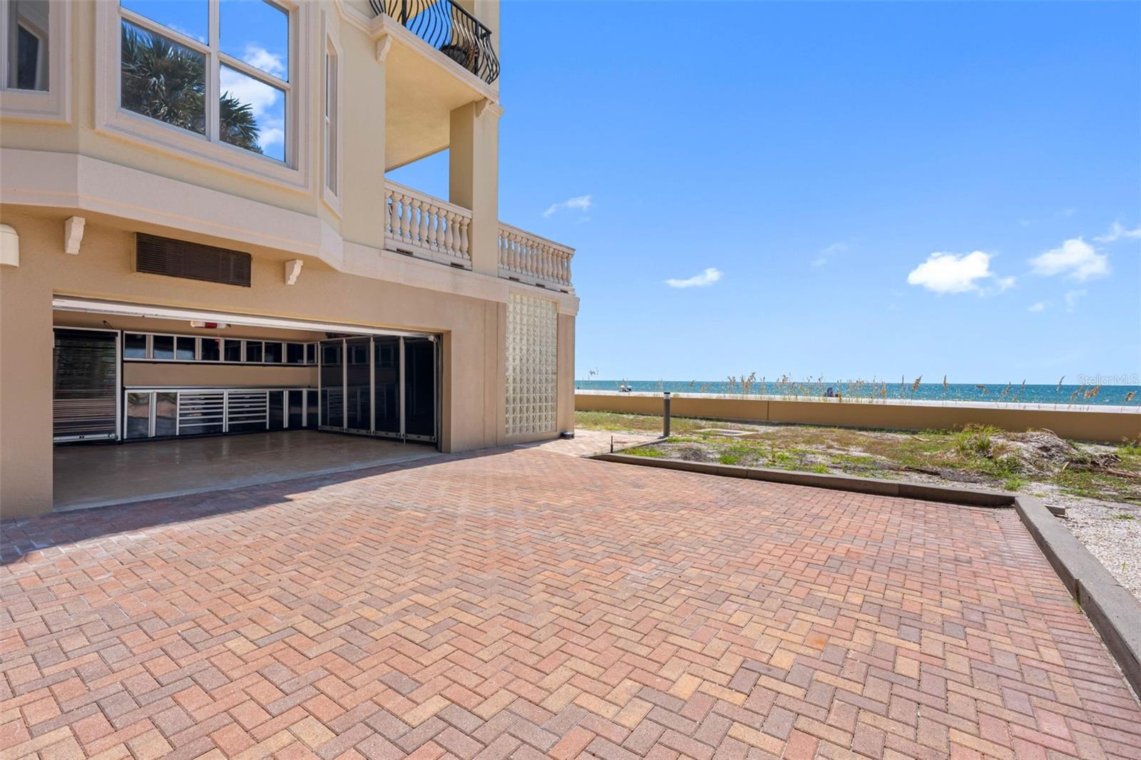 2 car garage with extra parking space