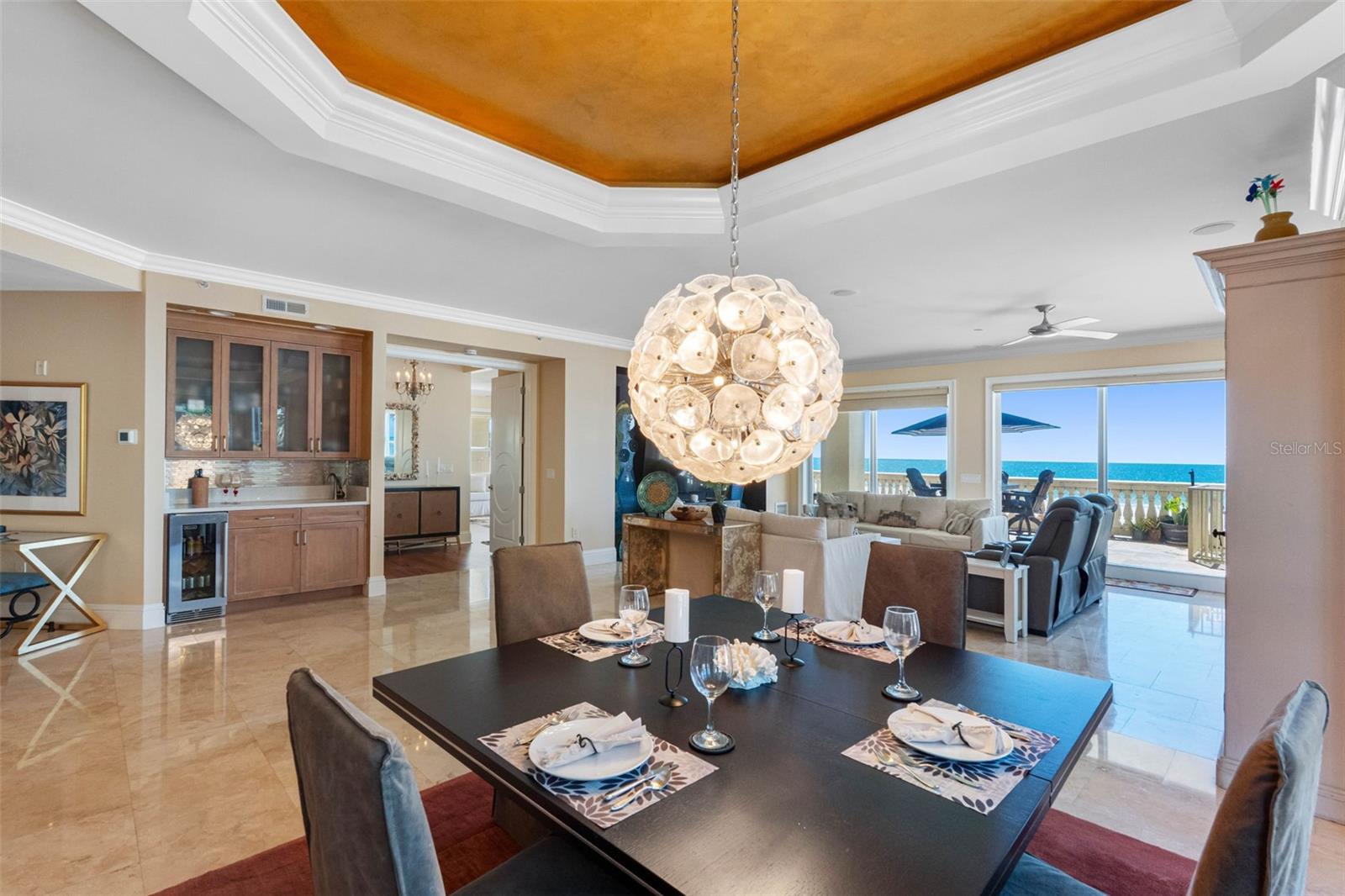 dining area/living area