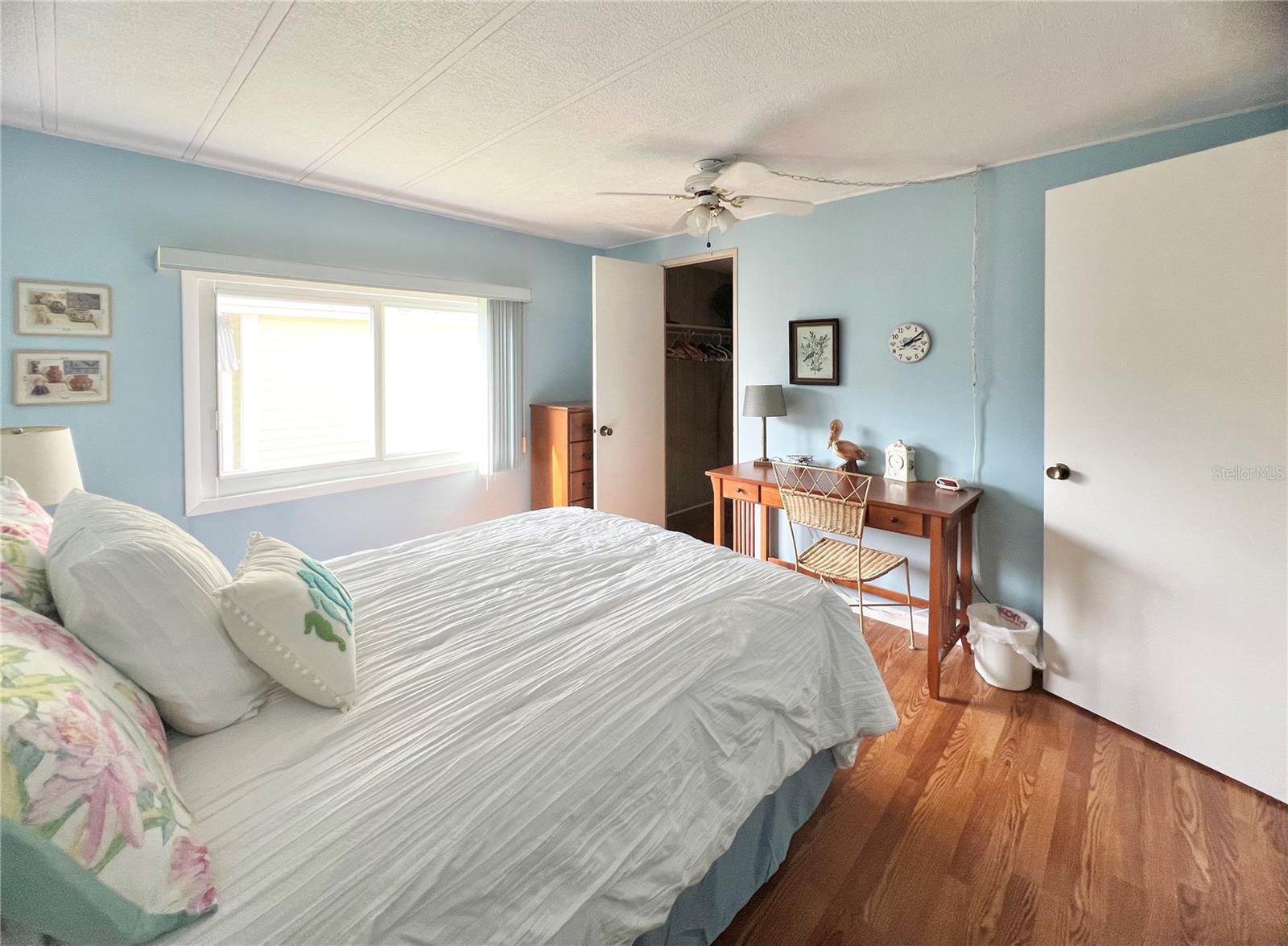 2nd bedroom with walk in closet