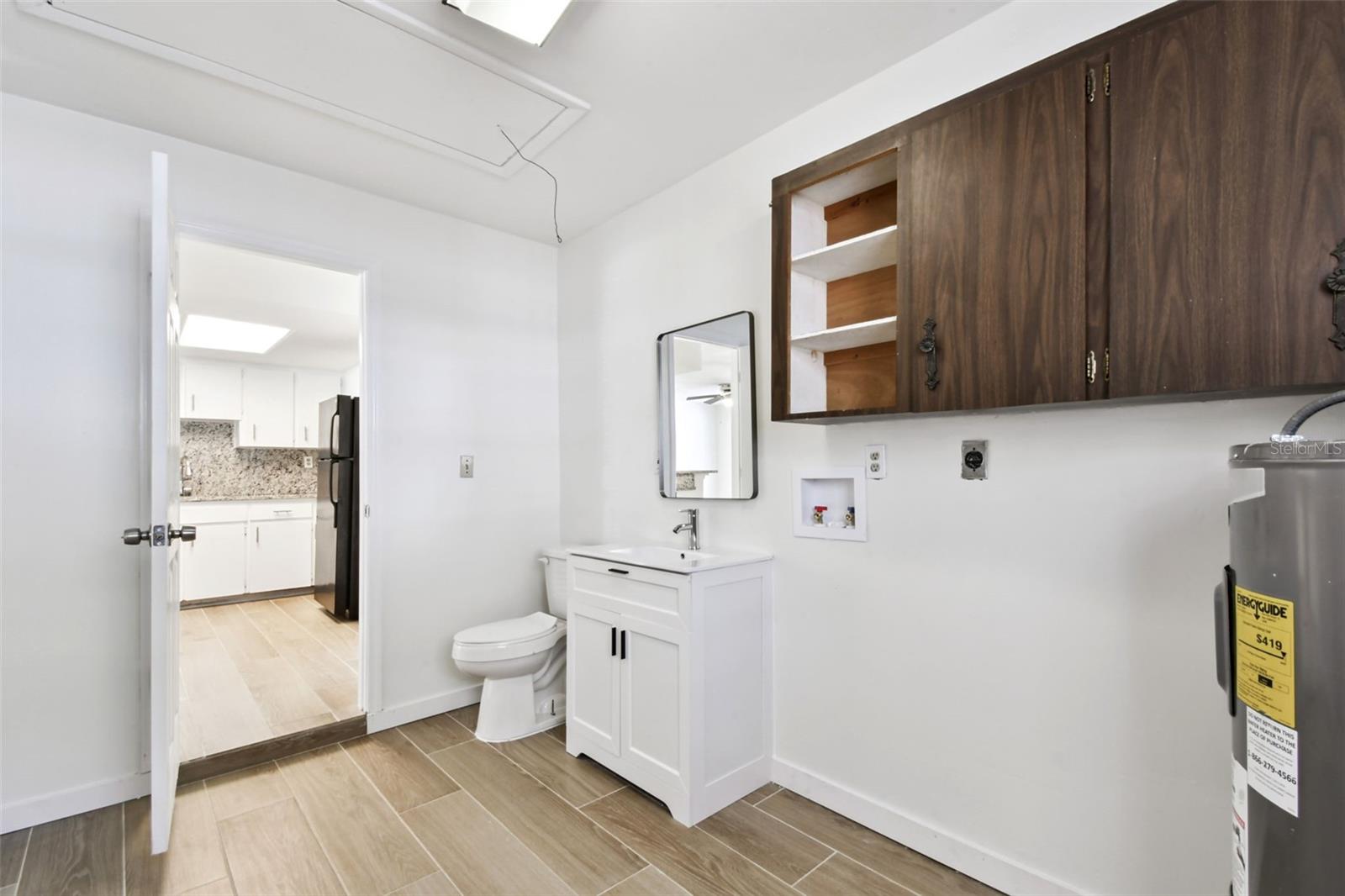 Hall Bath / Laundry