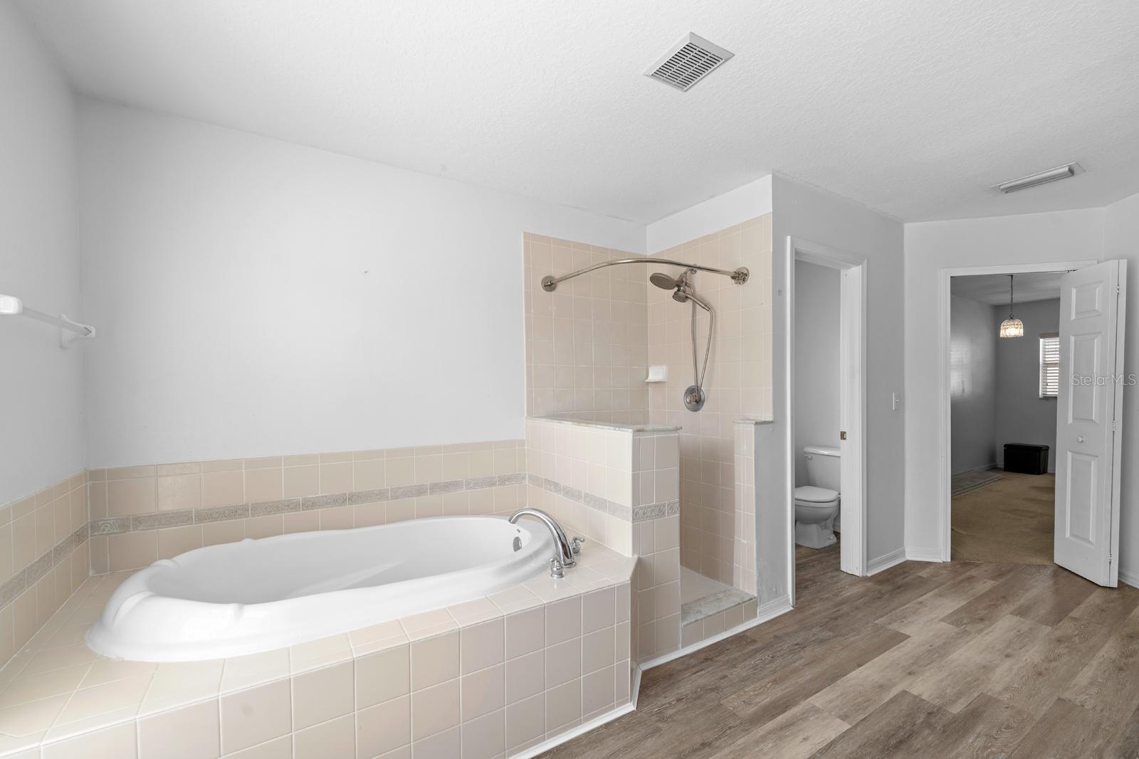 Primary Ensuite