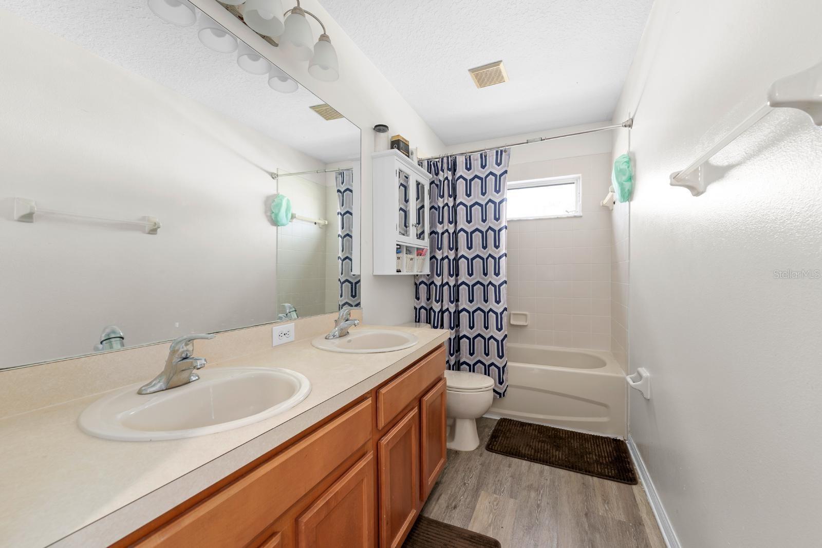 Secondary bathroom upstairs