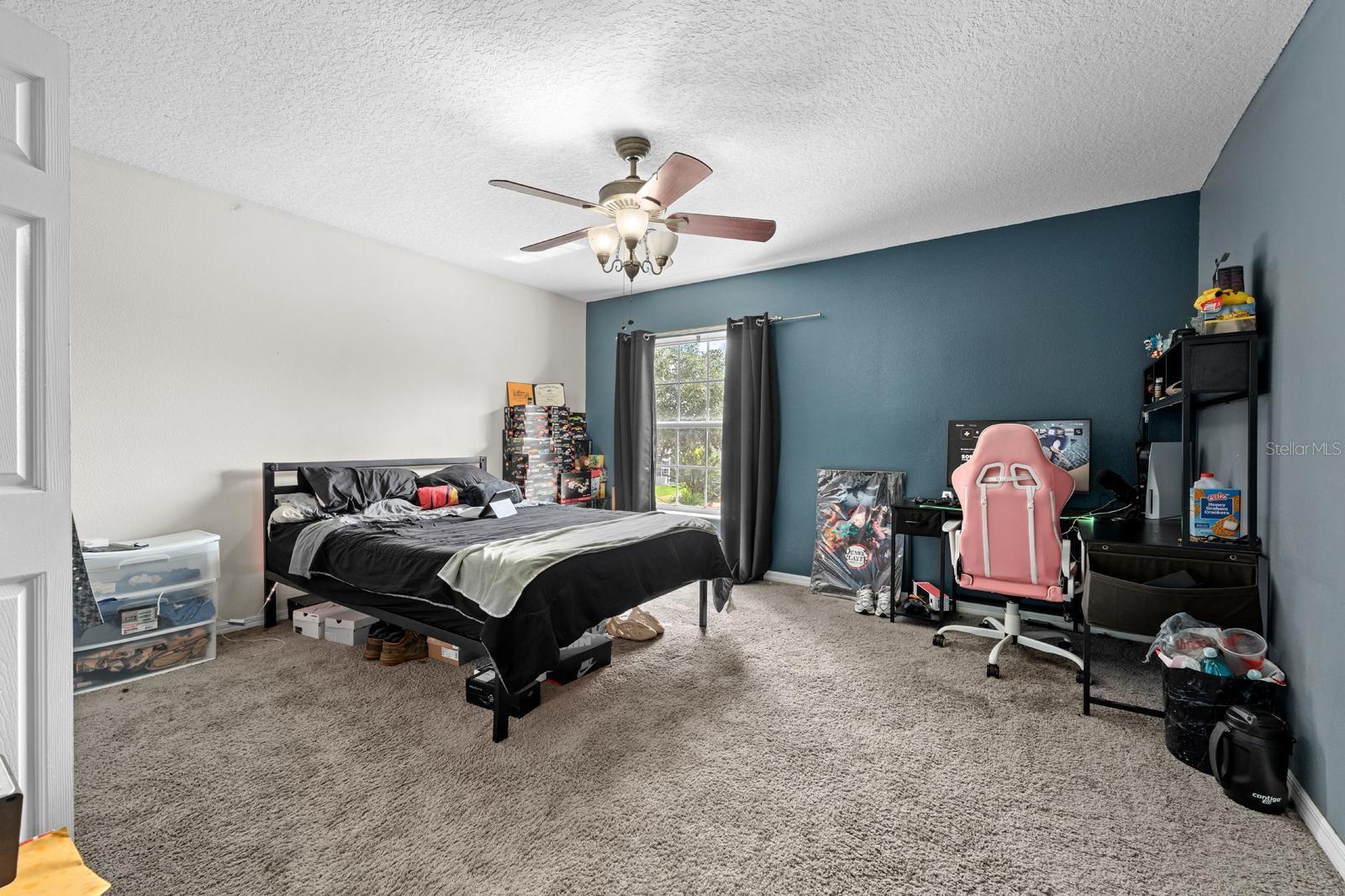 Secondary bedroom