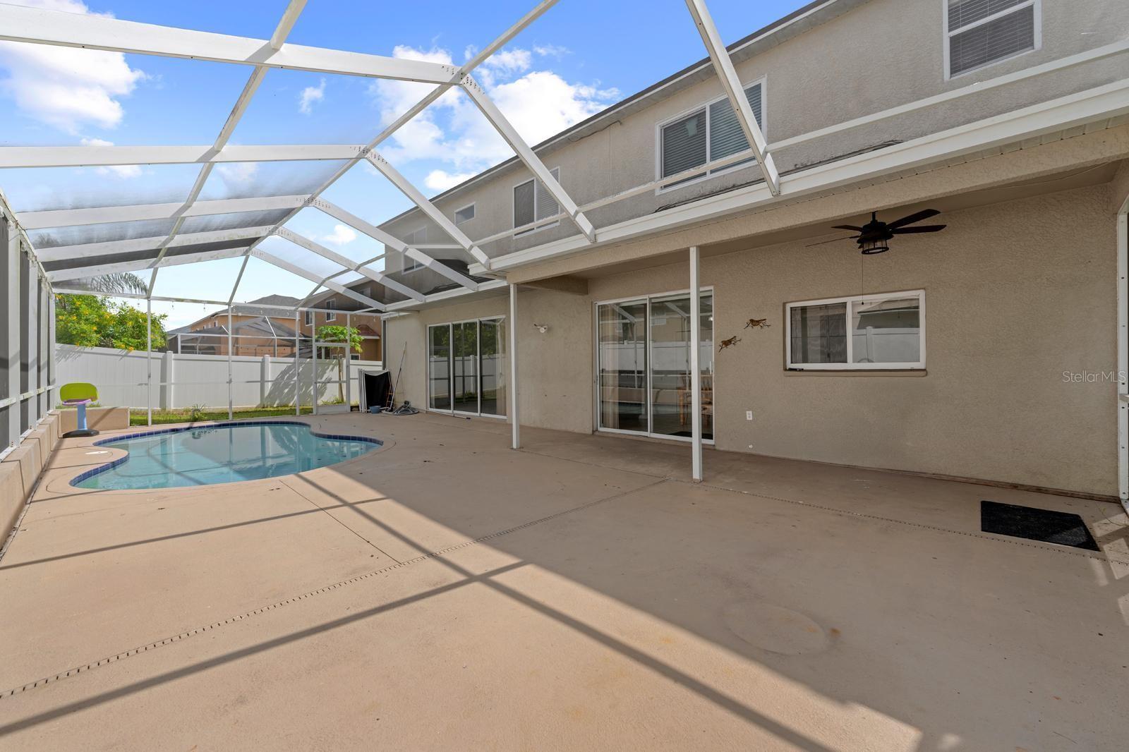 Enormous Patio Lanai