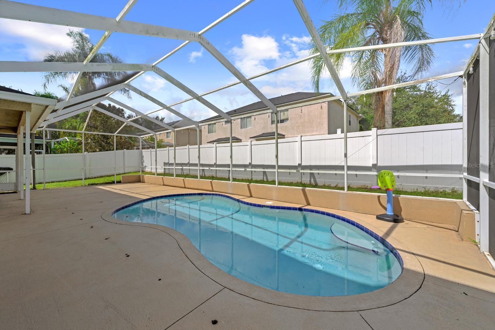Enormous Patio Lanai
