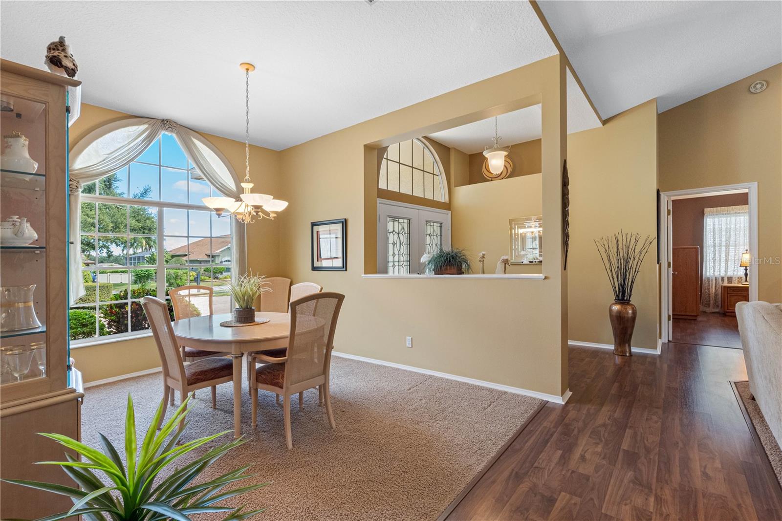 Large Dining room is perfect for entertainment