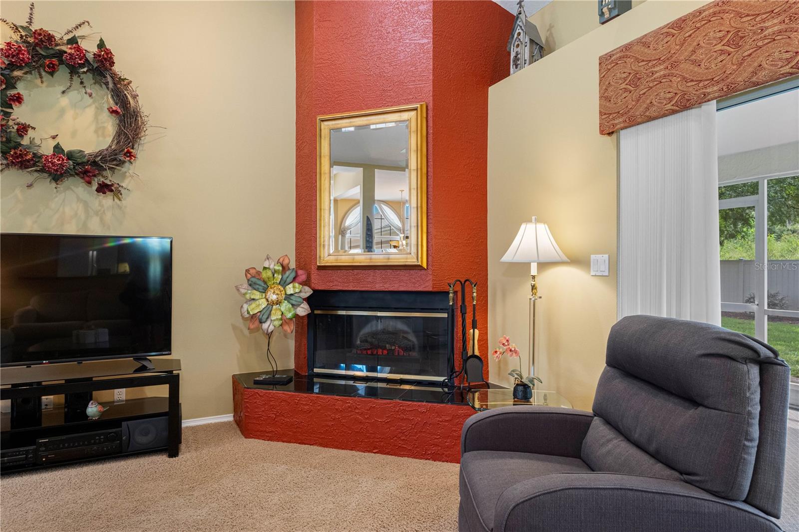 Electric fireplace. (can be returned to wood burning if desired)