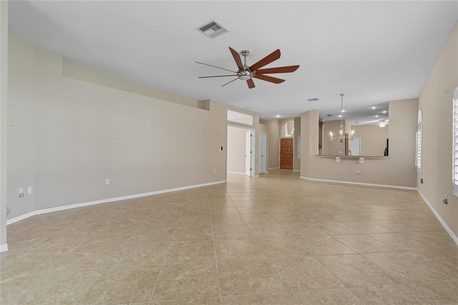 Living Room / Dining Room