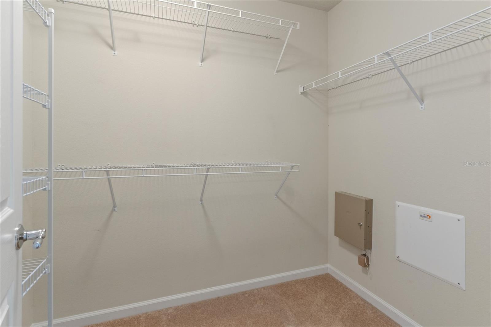 Walk in Closet