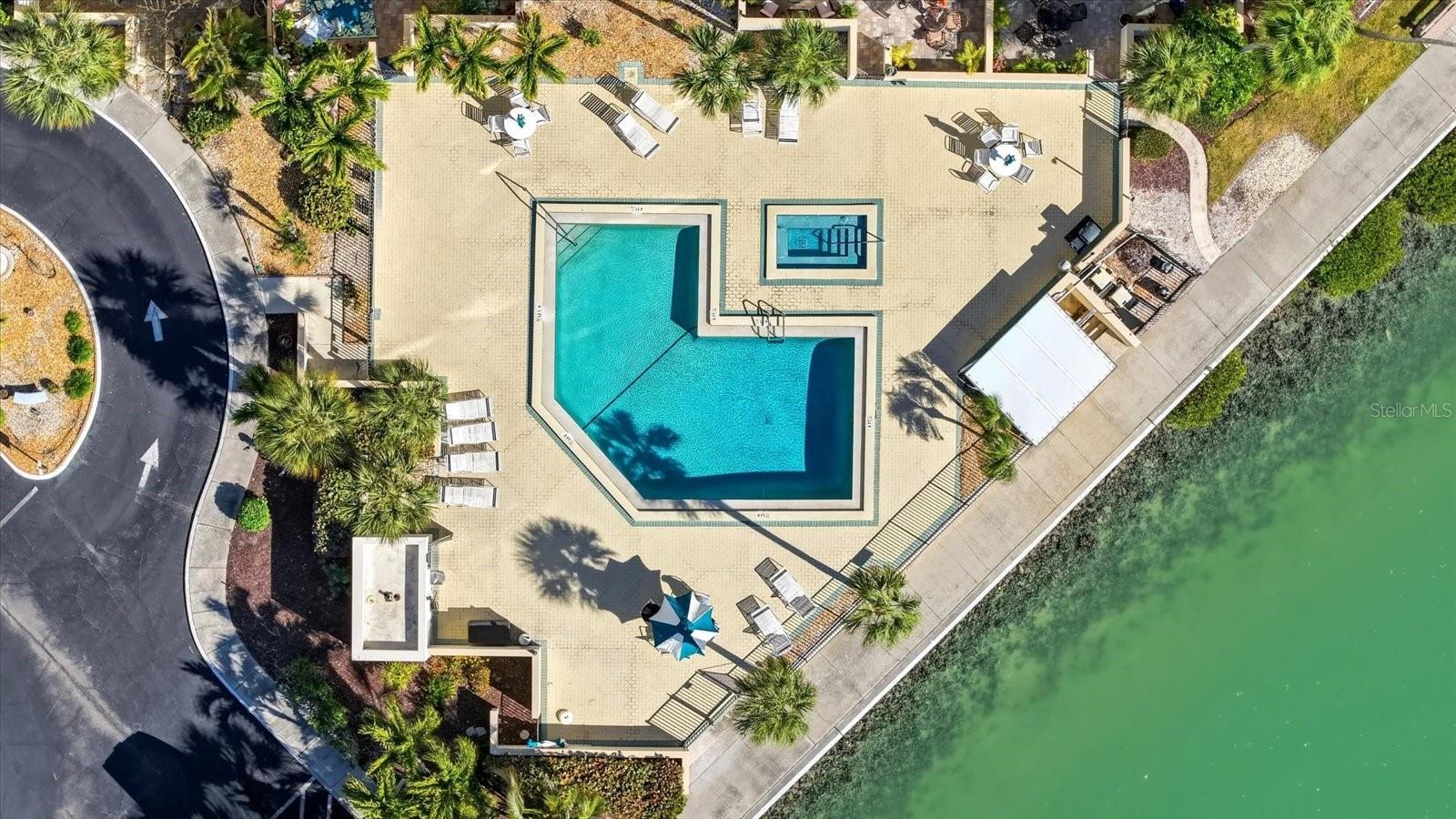 Ambassador Building with Pool & Exclusive Hot Tub