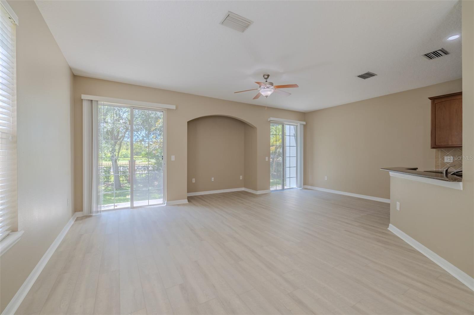 Family Room & Dinette