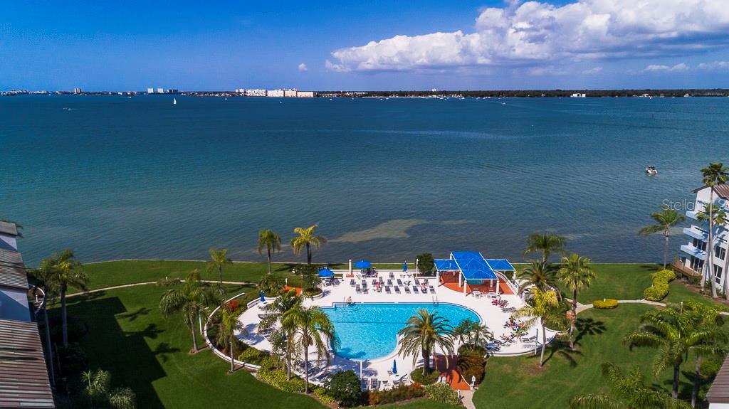 Resort Style Pool right on Boca Ciege Bay