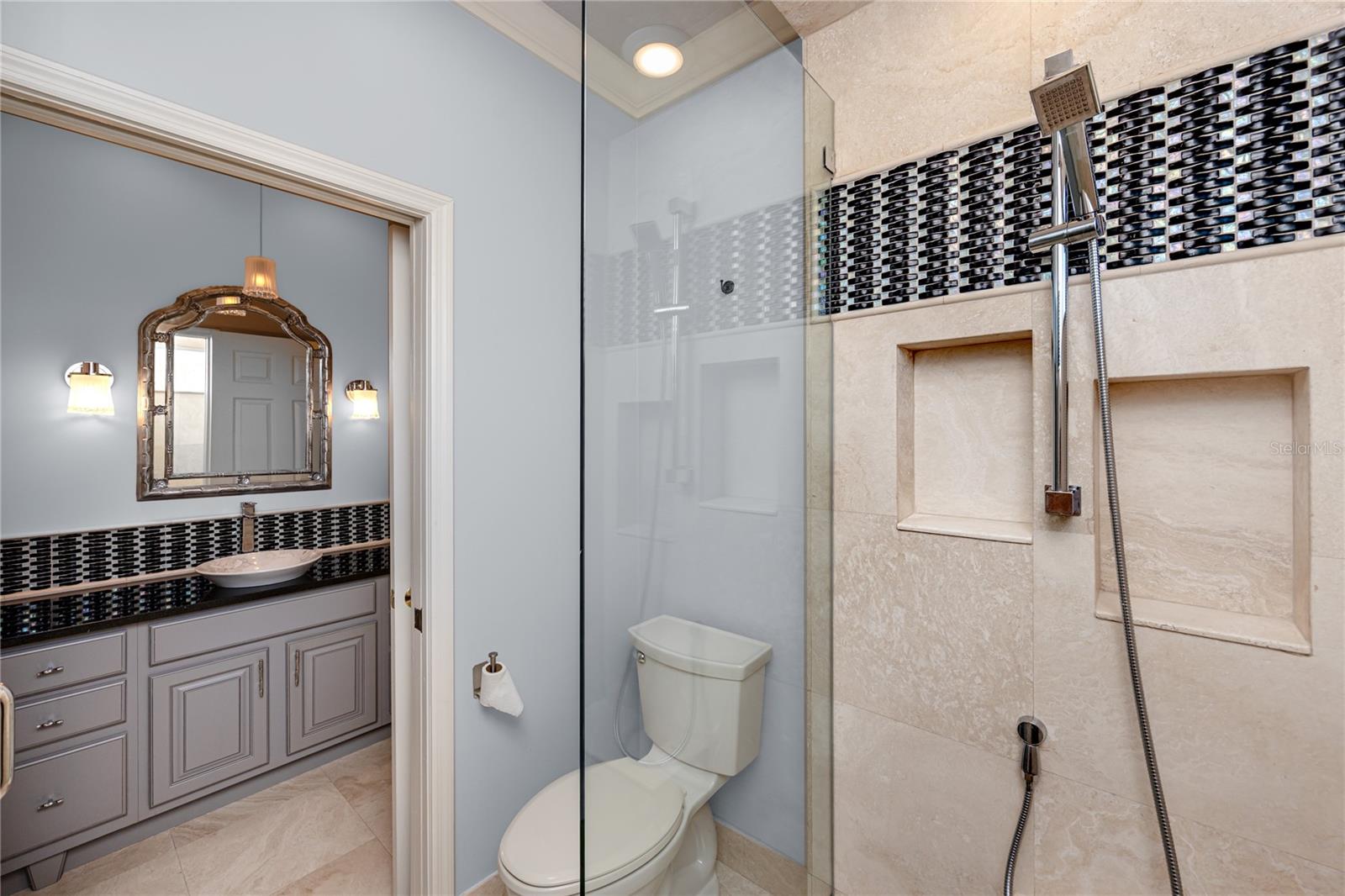 Jack and Jill Bath-1471 Briargrove Way, Oldsmar, FL 34677