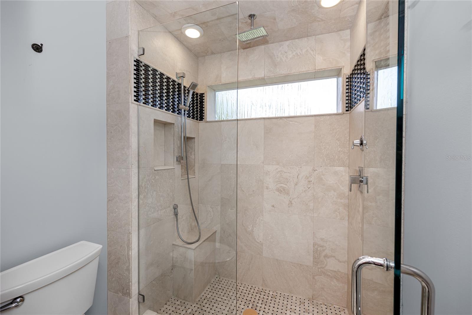 Jack and Jill Bath-1471 Briargrove Way, Oldsmar, FL 34677