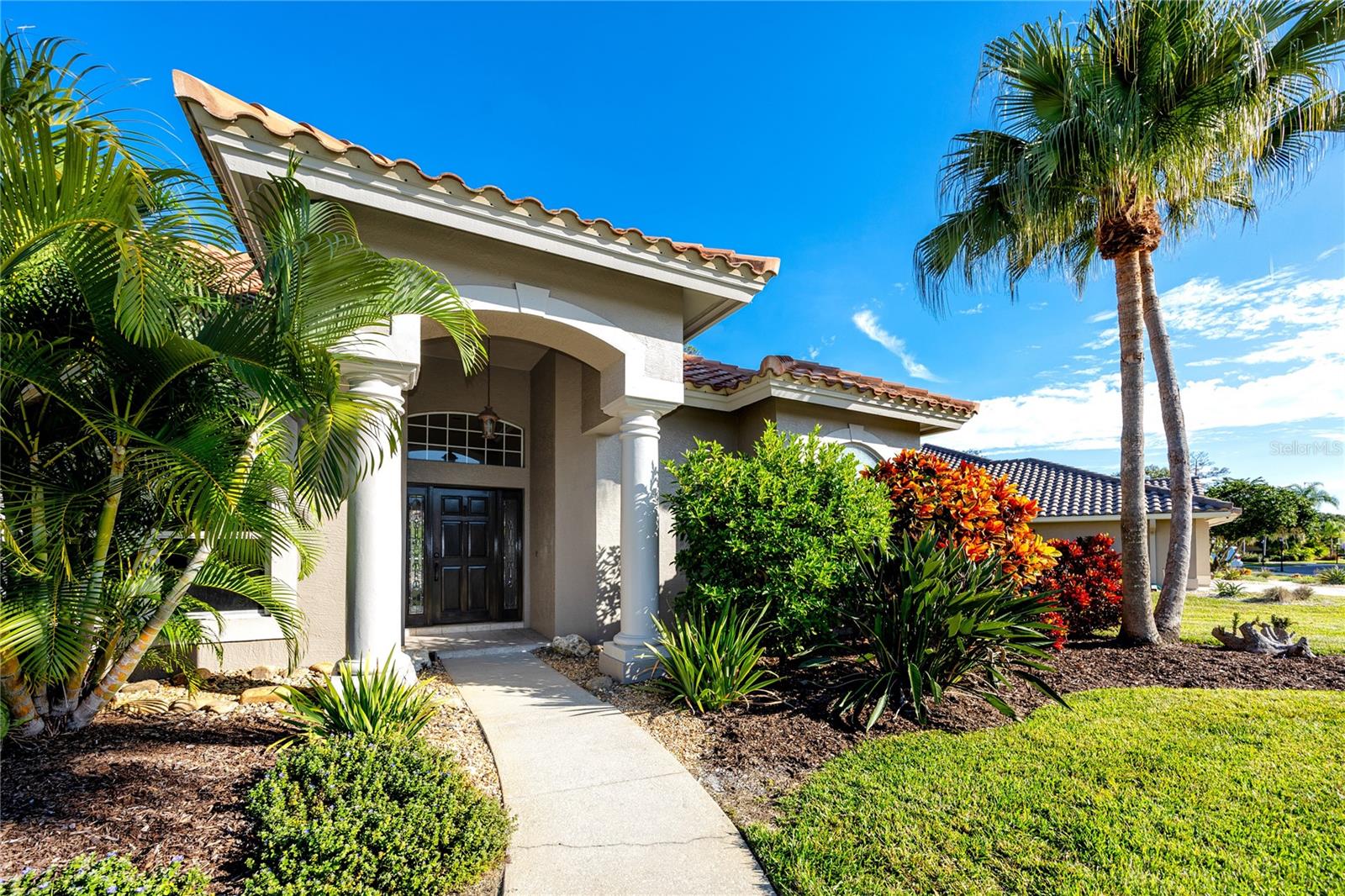 Front -1471 Briargrove Way, Oldsmar, FL 34677