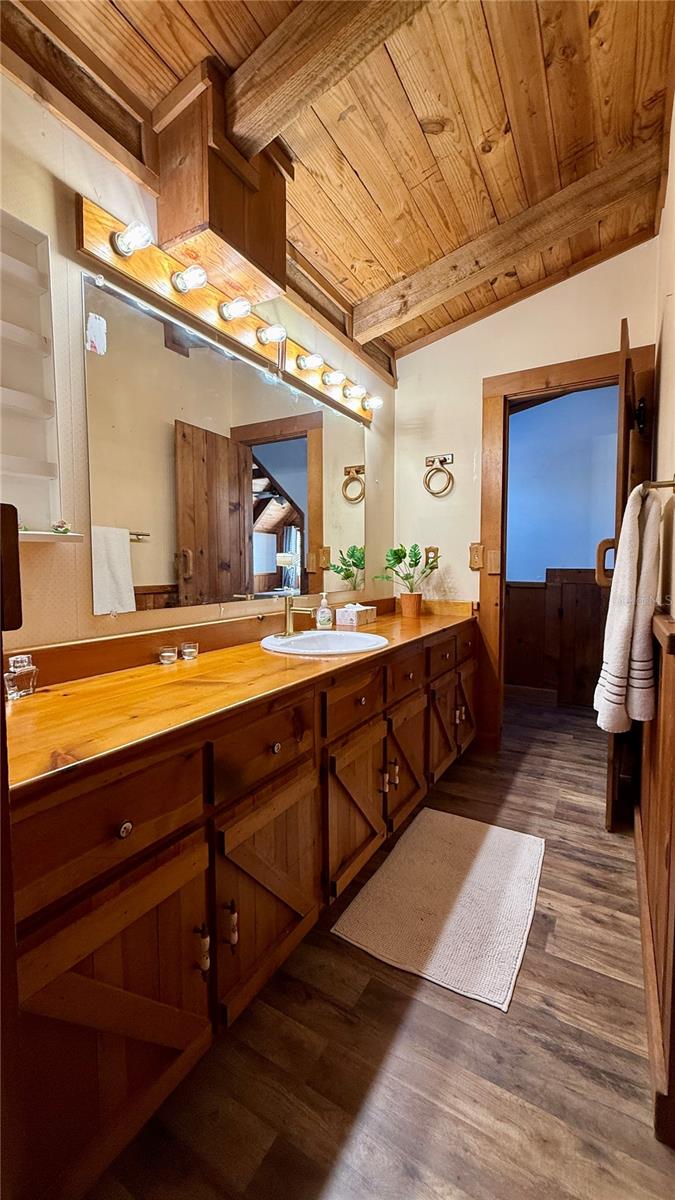 Jack&Jill Bath