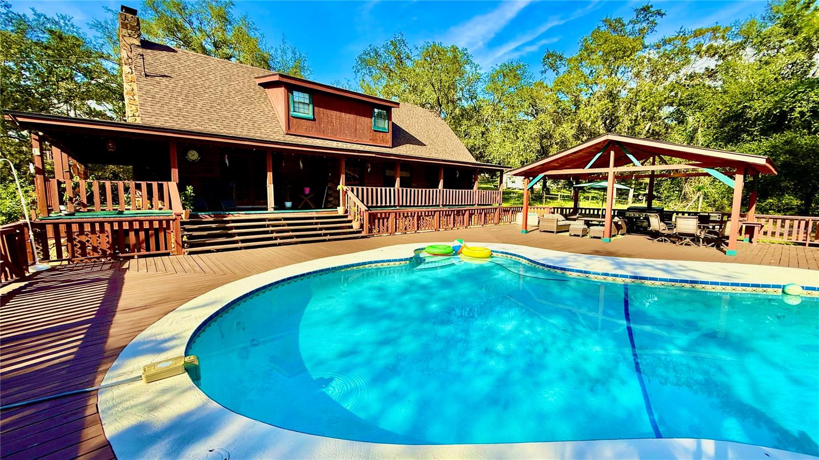 Pool area