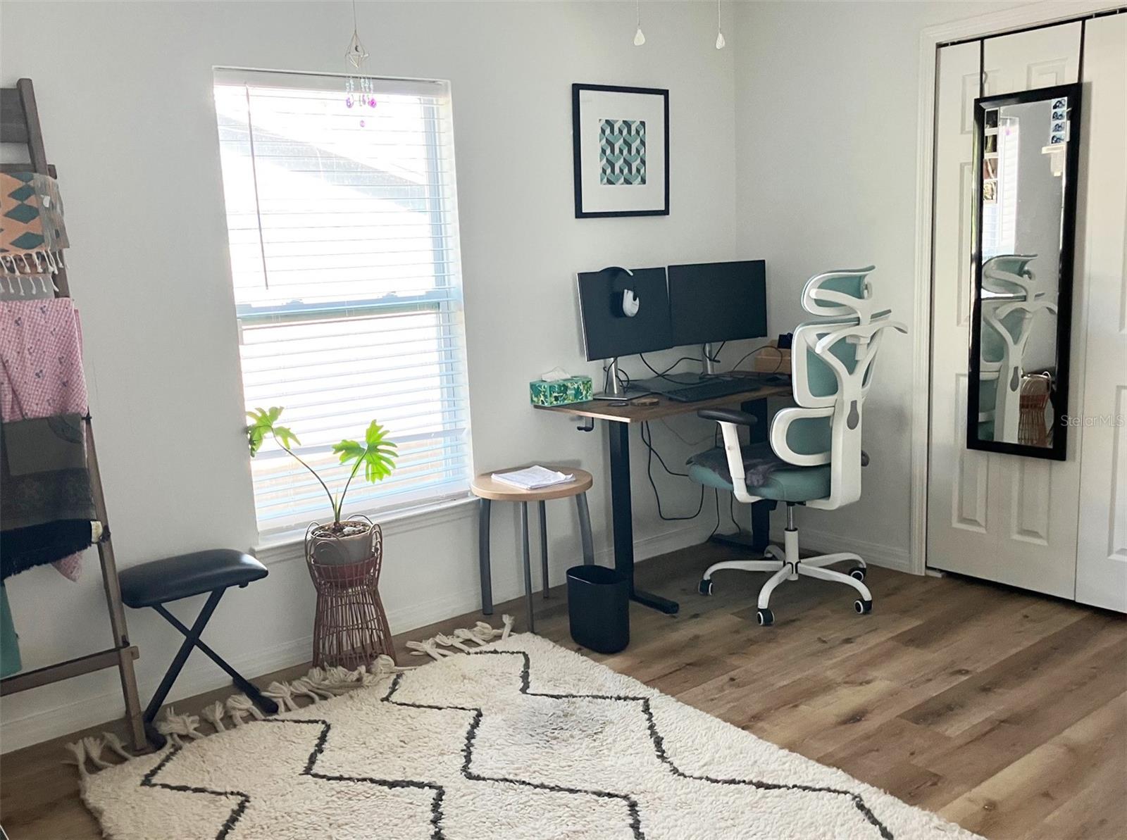 bedroom3, as office