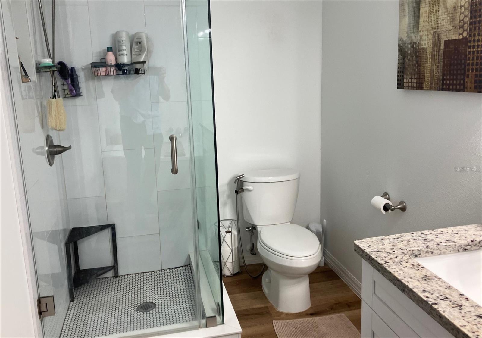 bath, primary- shower