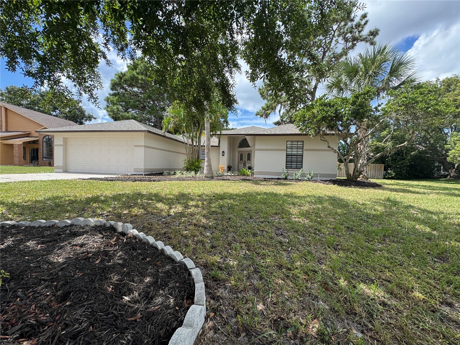 Large side yard