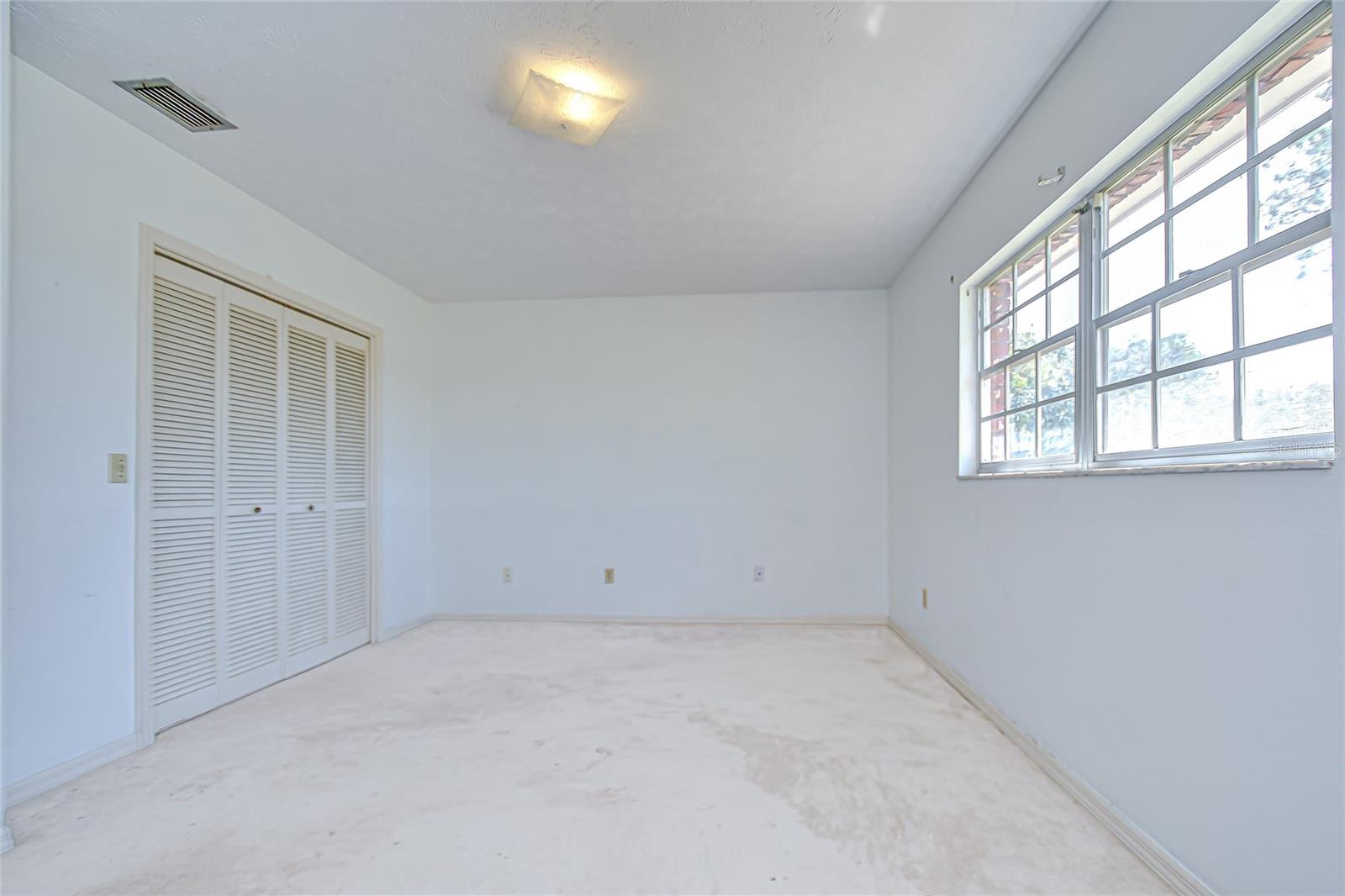 Primary suite with private en-suite!