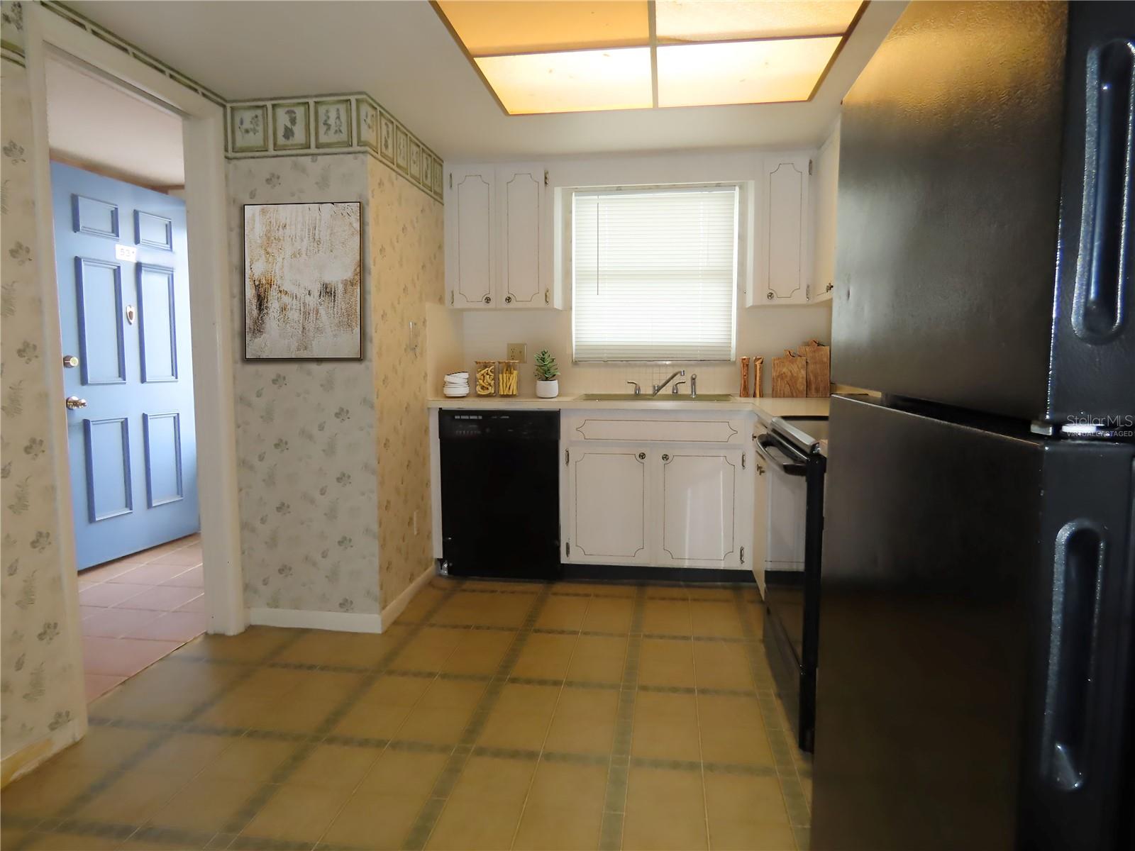 Virtually staged - Kitchen