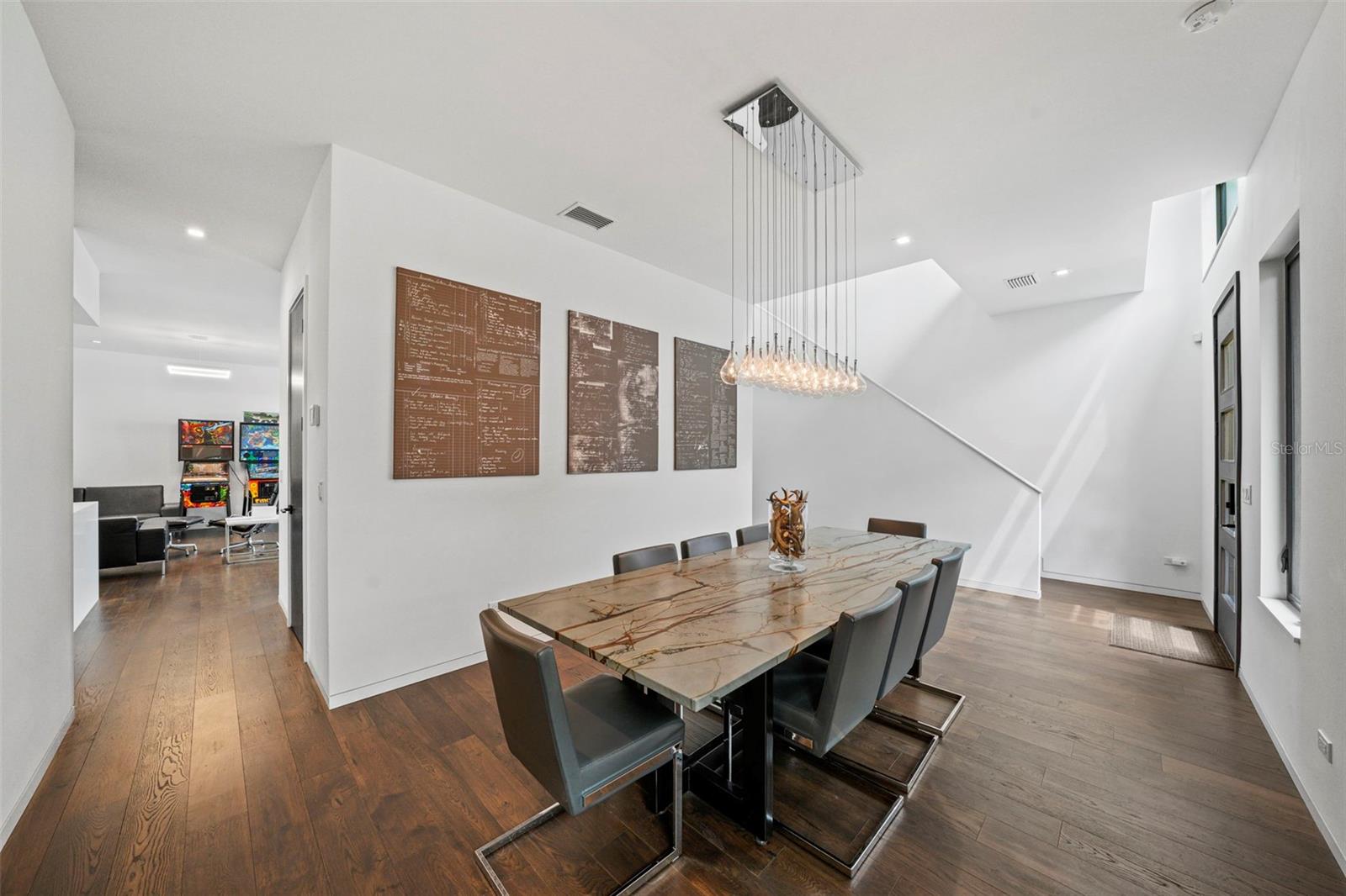 Formal dining room