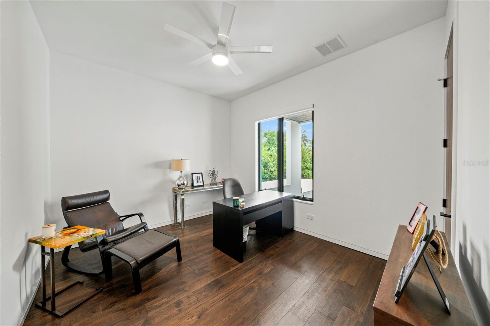 Secondary bedroom 4