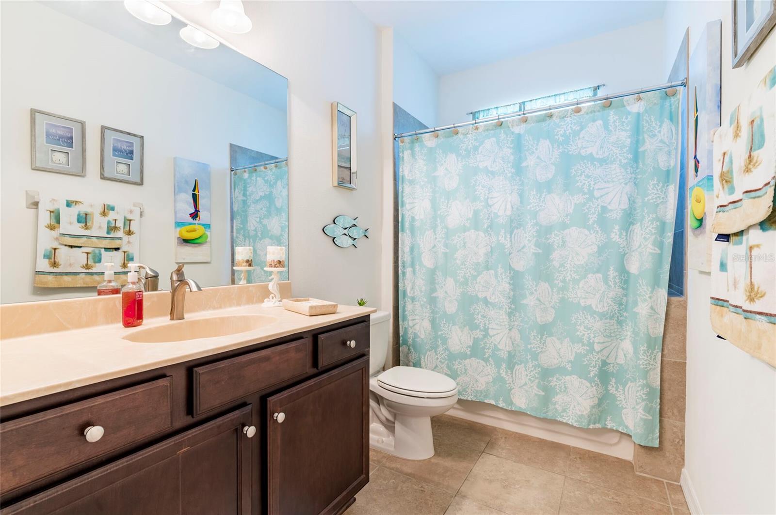Second bathroom Tub/Shower Combo