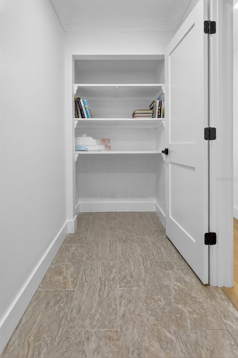 Laundry storage