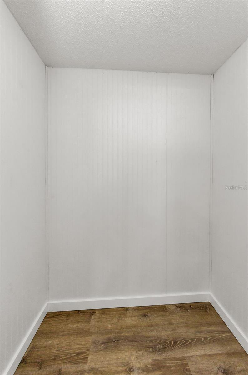 Walk in closet