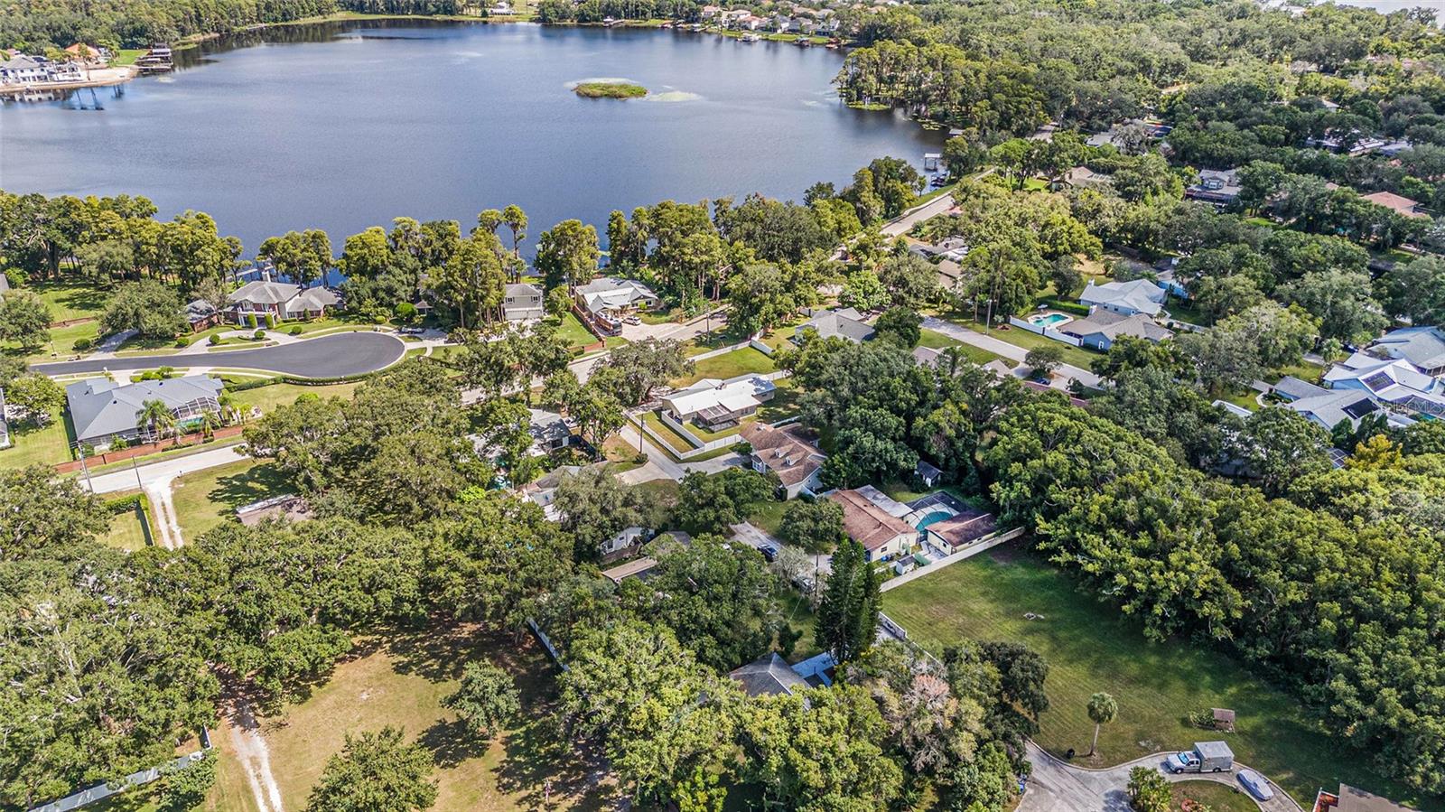 Located on a cut-de-scenic and in walking distance to Lake Magdalene
