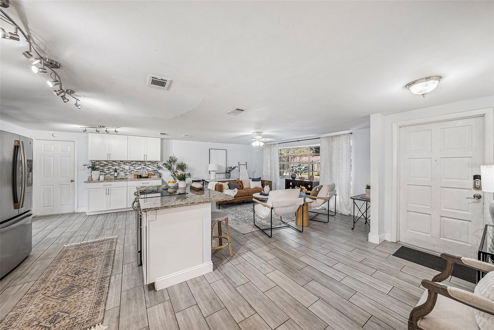 Perfect for entertaining and gatherings, with the kitchen at the heart of the home!