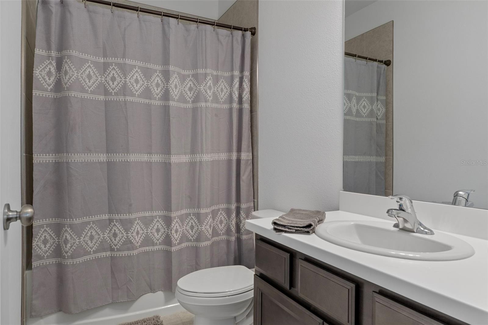 GUEST BATH 3