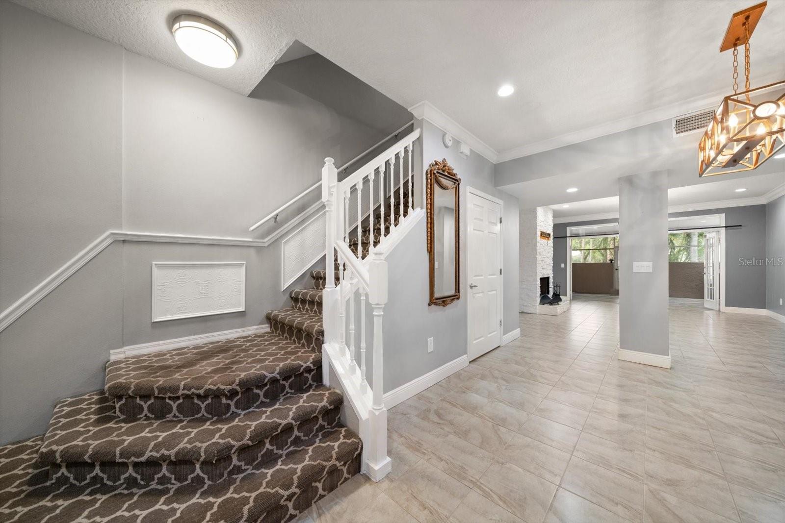 Staircase from mail level