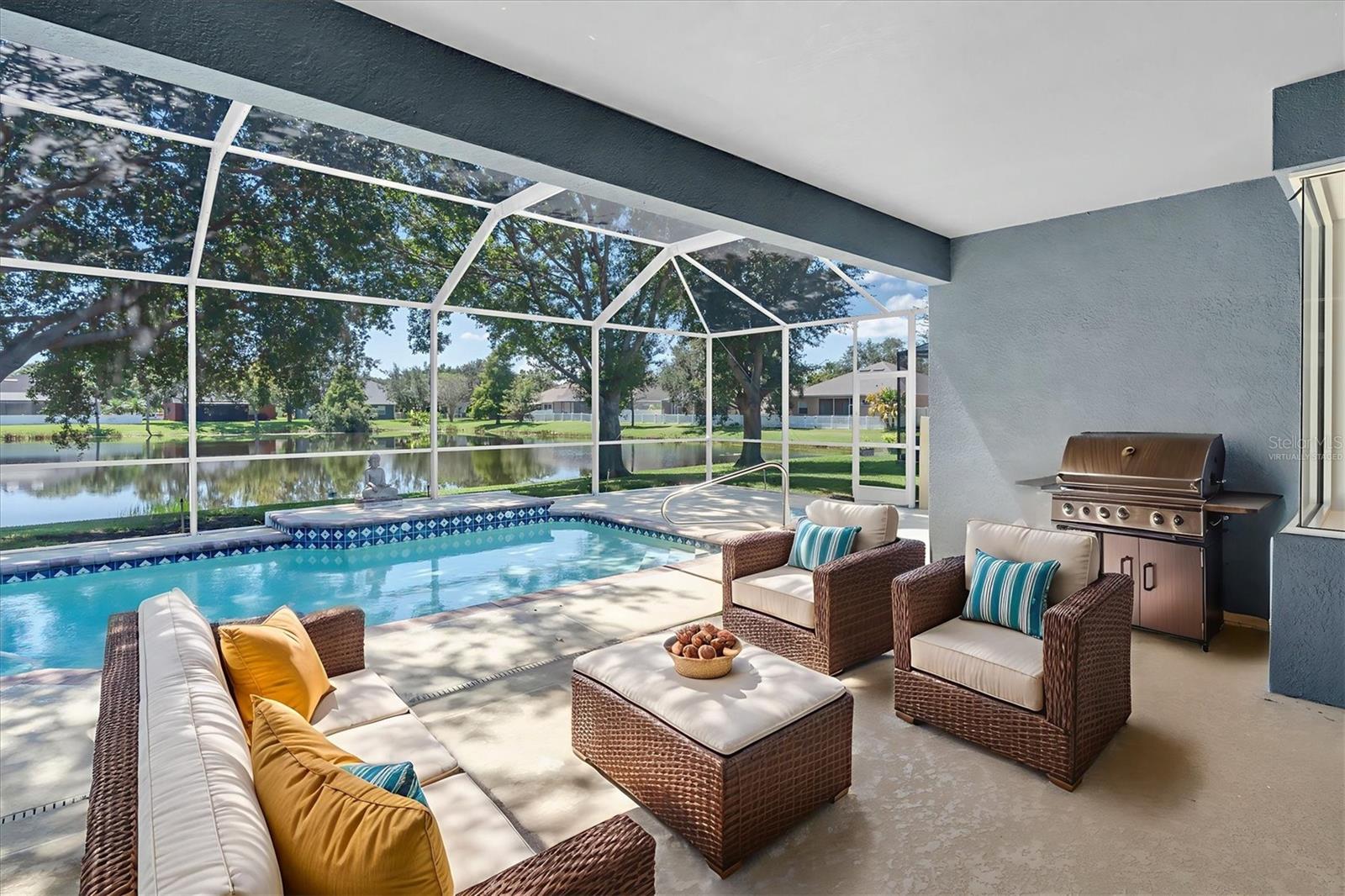 Caged pool - Virtually staged