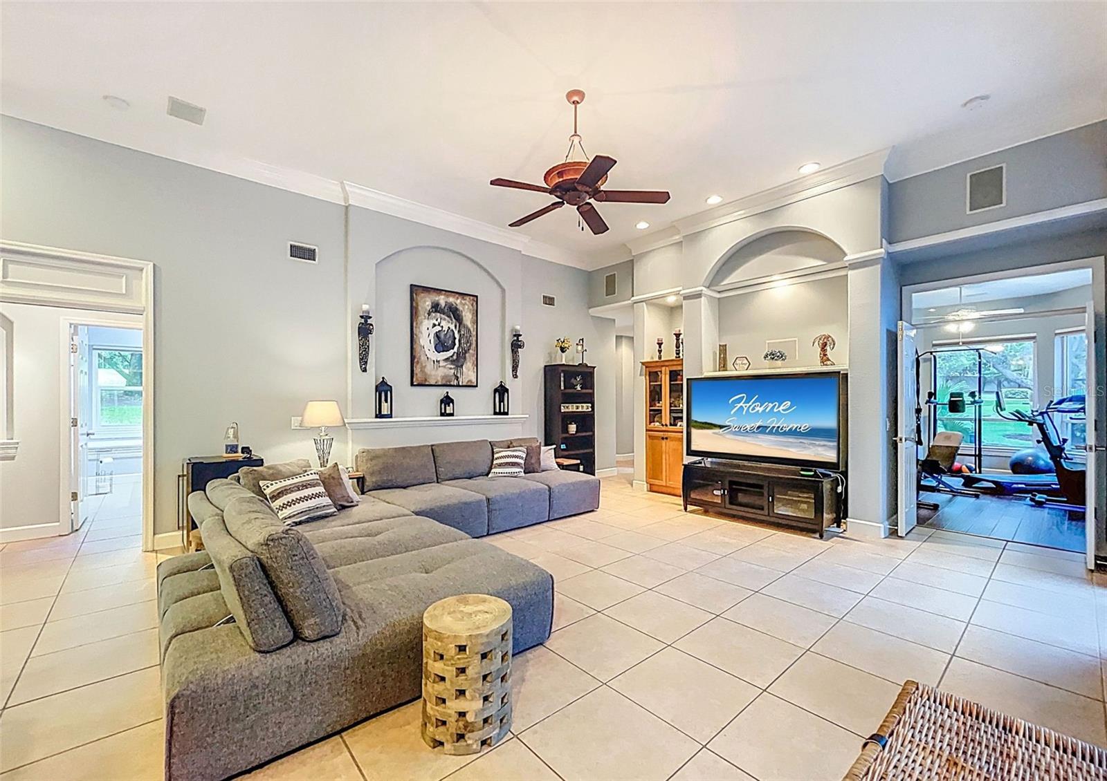 Main Livingroom