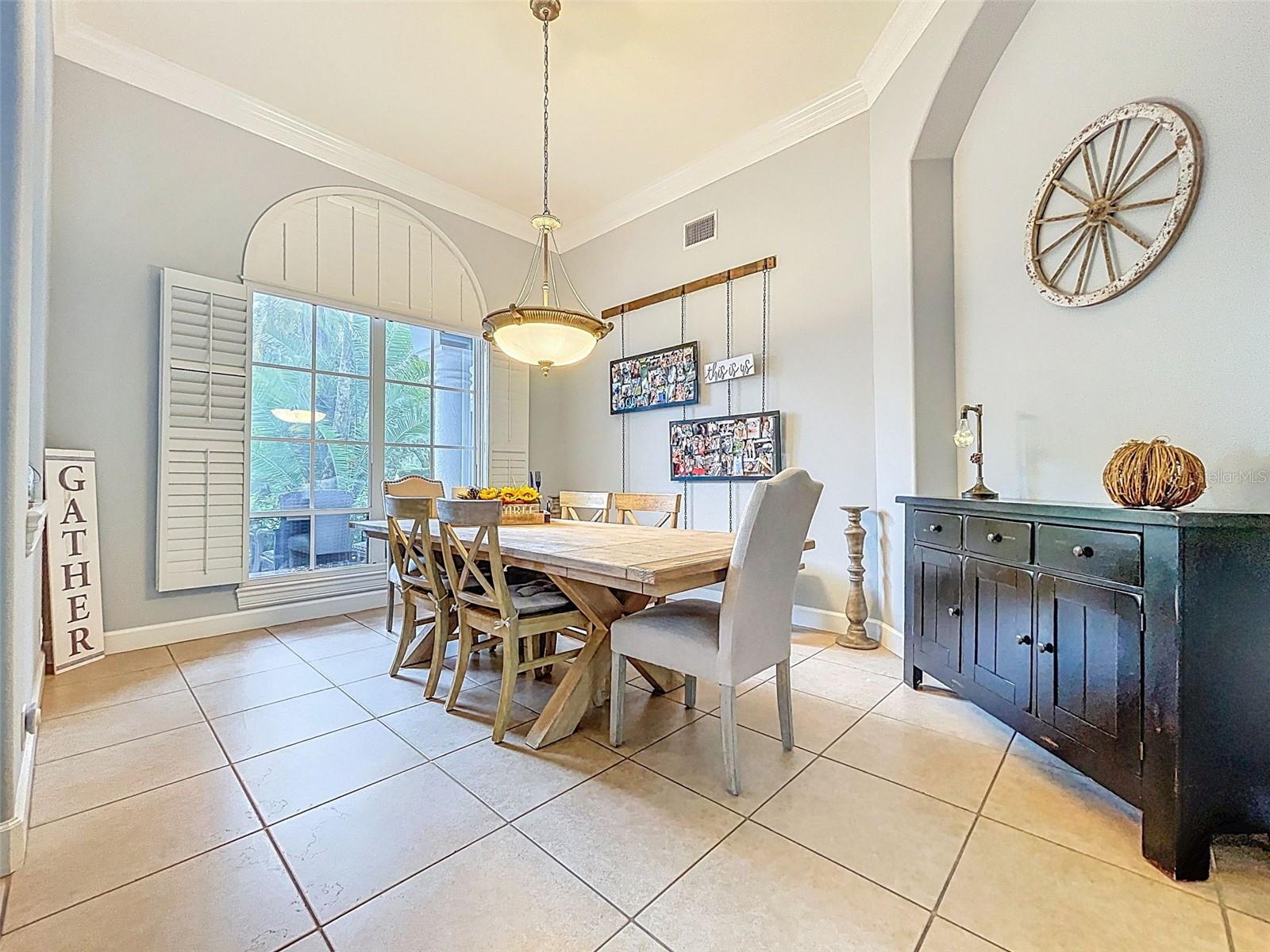 Formal Dining