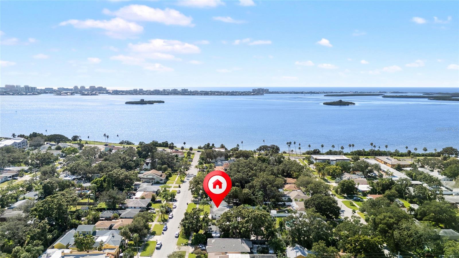 You can view the water from your front yard!