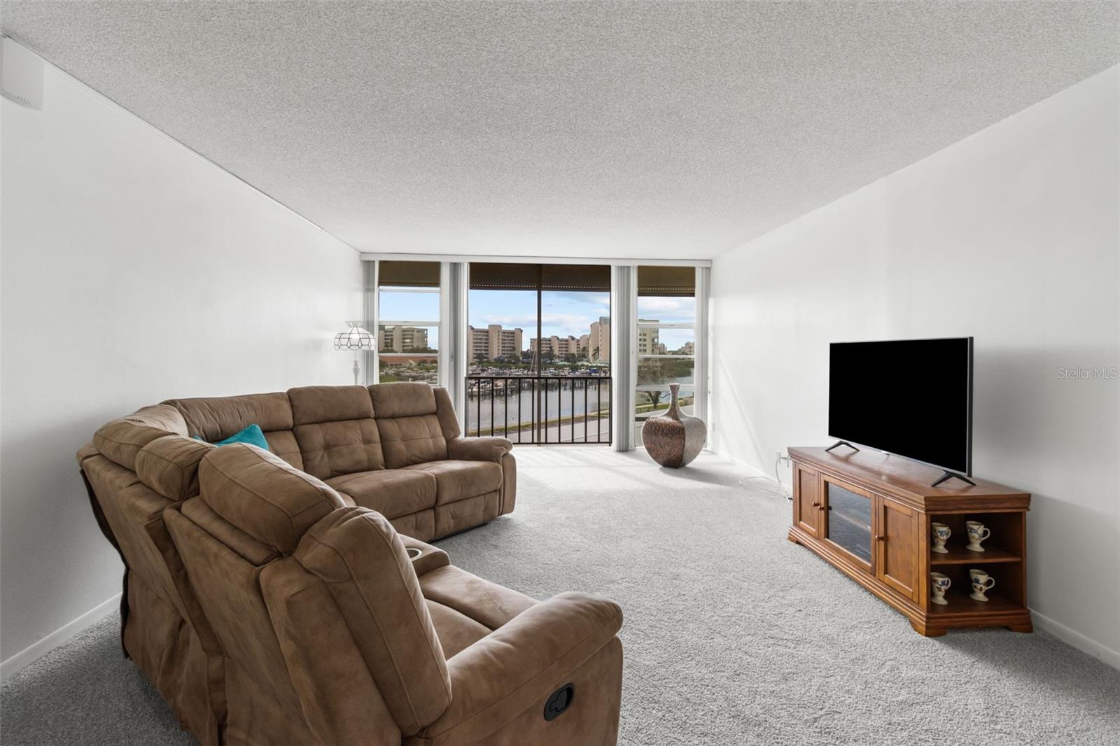 THE CONDOMINIUM OFFERS PLENTY OF WALL SPACE TO DISPLAY YOUR WORKS OF ART & PERSONAL PORTRAITS.
