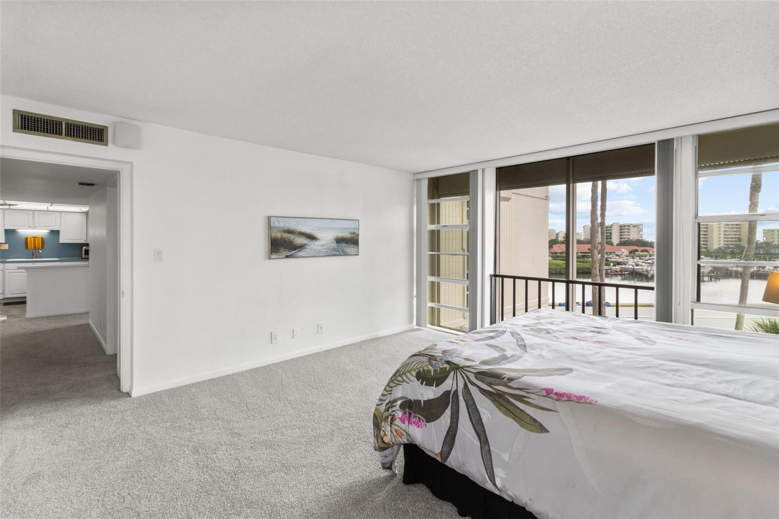 THE CONDOMINIUM OFFERS PLENTY OF WALL SPACE, AND THE ROOMS ARE EXPANSIVE.  LAY DOWN AND SEIZE THE LOVELY VIEWS.  OPEN THE WINDOWS AND ENJOY THE LOVELY BREEZES.